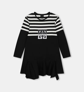 فستان بأكمام طويلة بتفاصيل مخططة