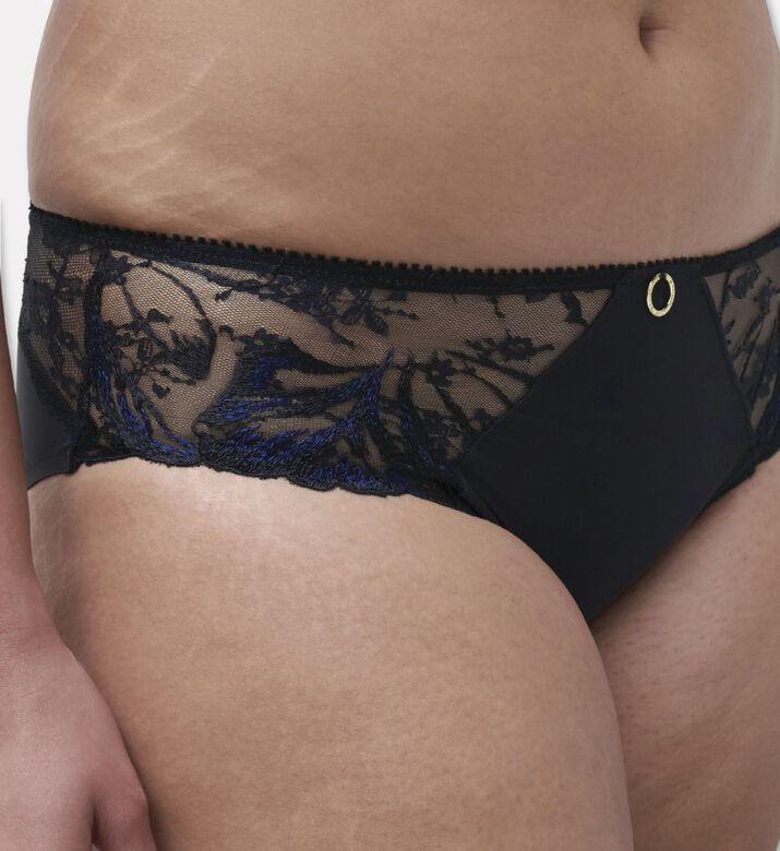 Chantelle Brief, Black, Xl, Model View