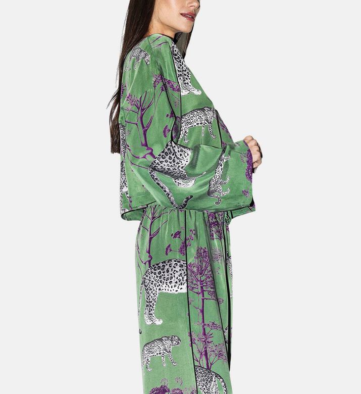 Niluu Ts Long, Model View