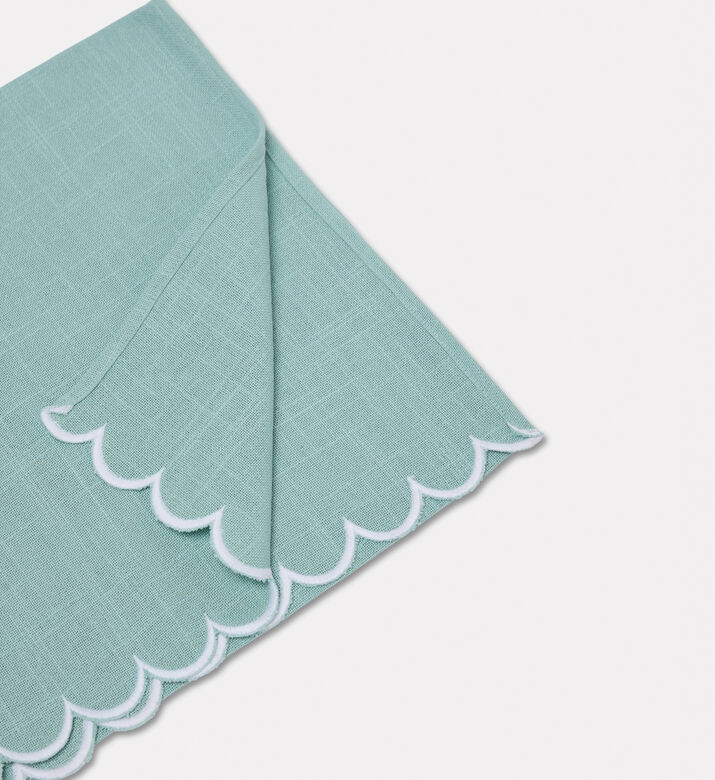 Home Deco and More Adelina Scalloped Design Table Runner, Packshot View