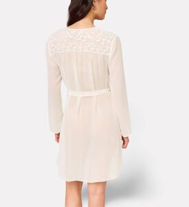 Rya Lace-shoulder Short Robe, Model View