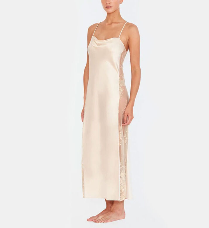 ثوب نوم دارلينج مزين بالدانتيل مع رداء