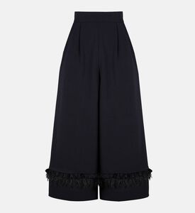 بنطال عالي الخصر بتفاصيل ريش