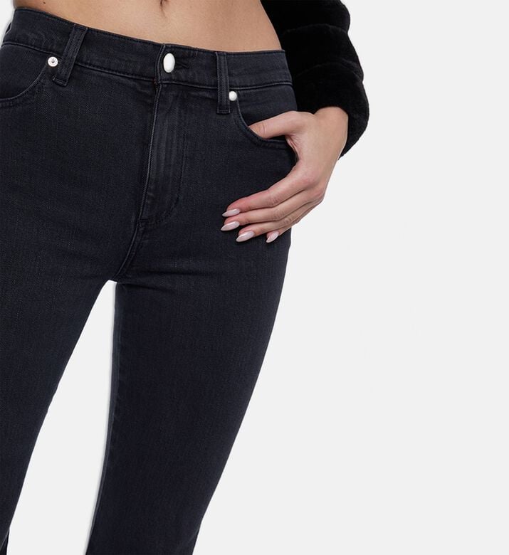 Alice and Olivia Jeans Beautiful, Model View