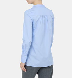 قميص قطن بياقة بشكل V