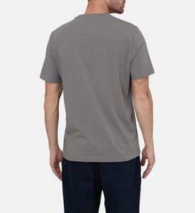 تيشيرت بأكمام قصيرة بطبعة عمودية