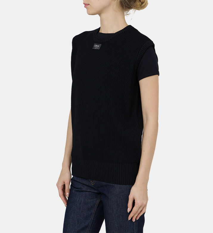 كنزة منسوجة مزين برقعة لوغو أمامية