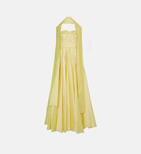 فستان ساتان بياقة بشكل قلب