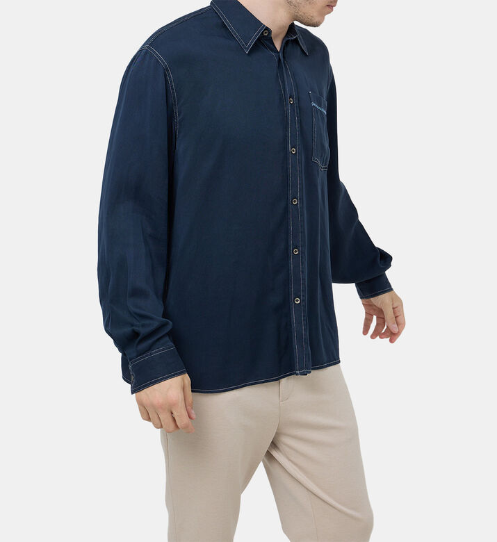 قميص بأكمام طويلة بجيب صدر دنيم قميص بأكمام طويلة بجيب صدر دنيم