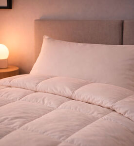 Home Deco and More Cotton Feather Duvet, White, 160x200-cm, Packshot View