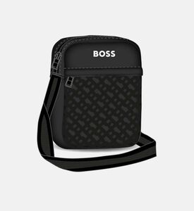 حقيبة مسنجر مثقبة بنقشة أحرف العلامة التجارية