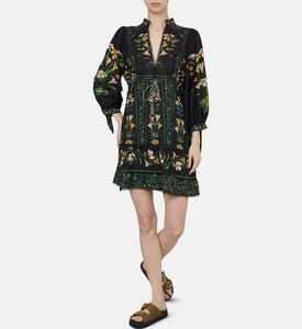 فستان أسود قصير مقوس بطبعة أزهار