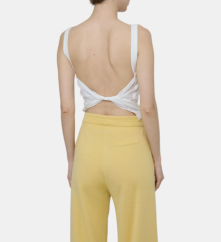 بلوزة بدون أكمام بحزام