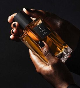 ماء عطر توكسيدو