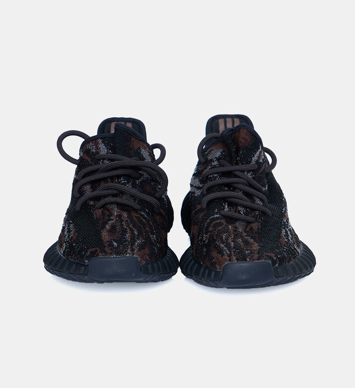 Yeezy 350 Primeknit Sneakers