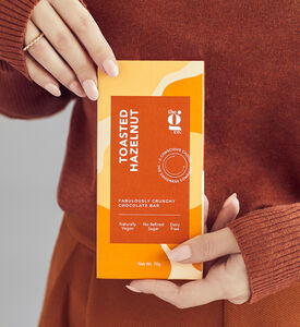 لوح شوكولاته ببندق محمص