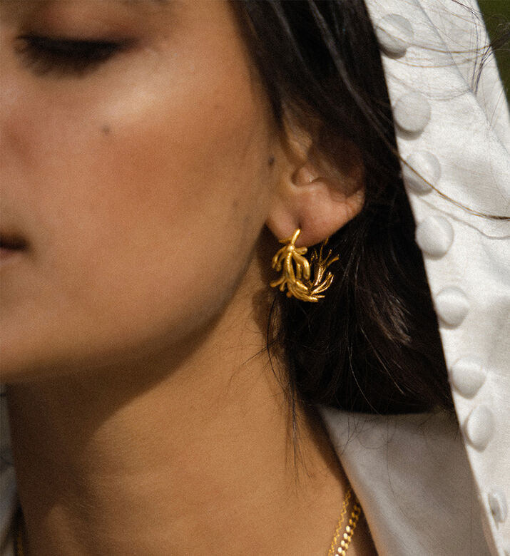 Ottoman Hands Earng Zephyr Hoop, Packshot View