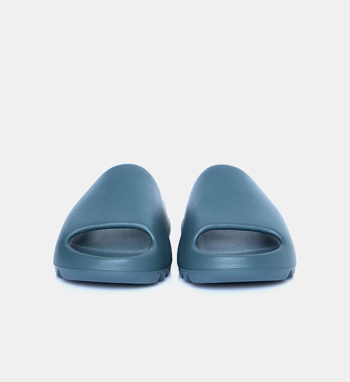 سنيكرز ييزي سلايدز