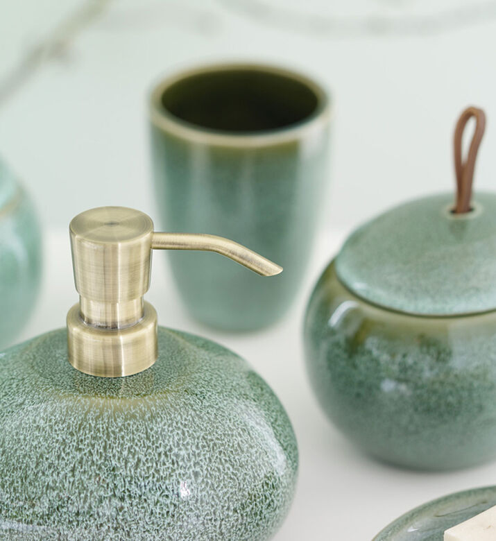 موزع صابون أوغو فورست