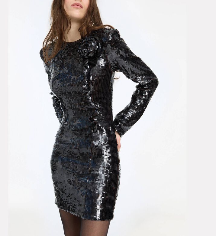 Rotate Dress Flower, Model View