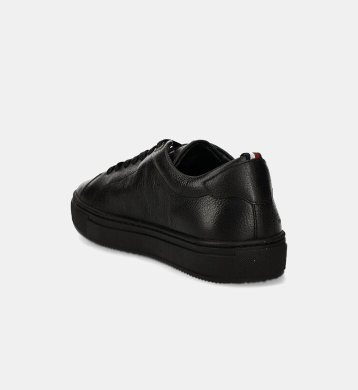 حذاء رياضي فاخر جلد بملمس حُبيبي بنعل كابسول