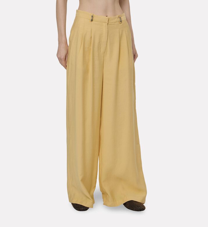Ba and Sh Pleated Wide-leg Pants, Model View