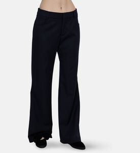 Ba and Sh Pant Nives, Model View