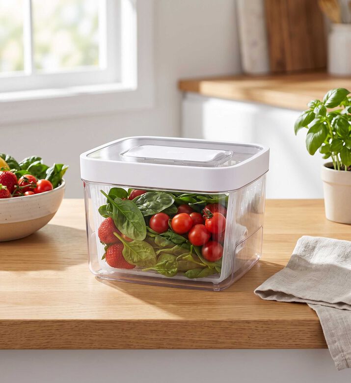Oxo Greensaver Produce Keeper, Packshot View