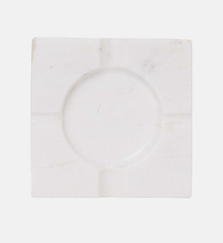 منفضة سجائر رخامية بلمسة لامعة