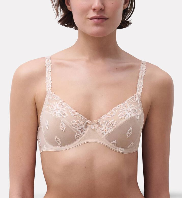 Chantelle Bra Elys, Model View