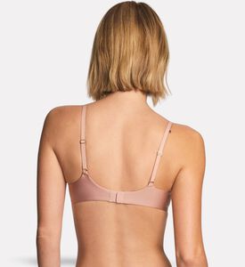 Wacoal Bra Contour, Model View