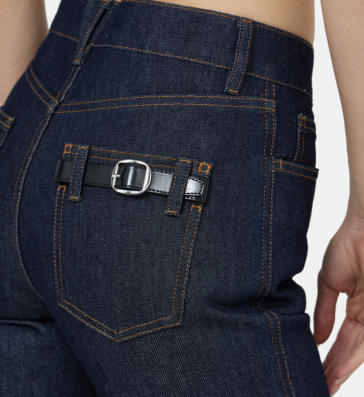 بنطال جينز كلاسيكي بساق مستقيمة