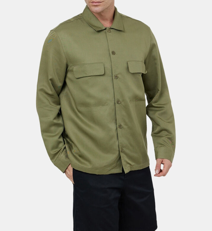 جاكيت قميص بجيوب بغطاء قلاب