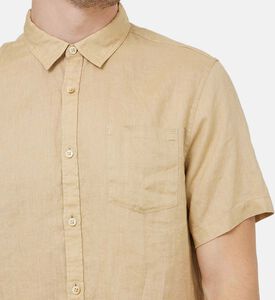 قميص كتان بجيوب وأكمام قصيرة