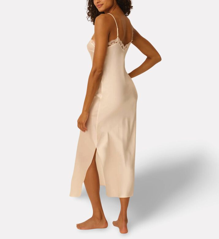 Simone Perele Nightdress Long, Model View