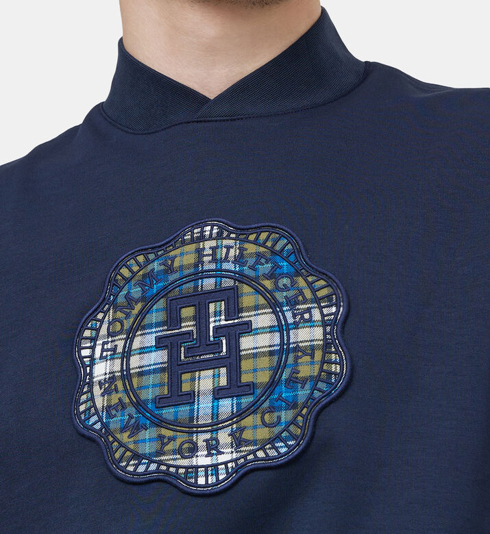 سويت شيرت مزين بختم الشعار