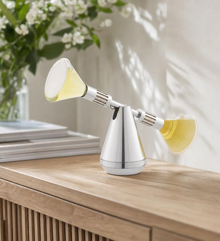 Ladenac Fleur Blanche Diffuser, Model View