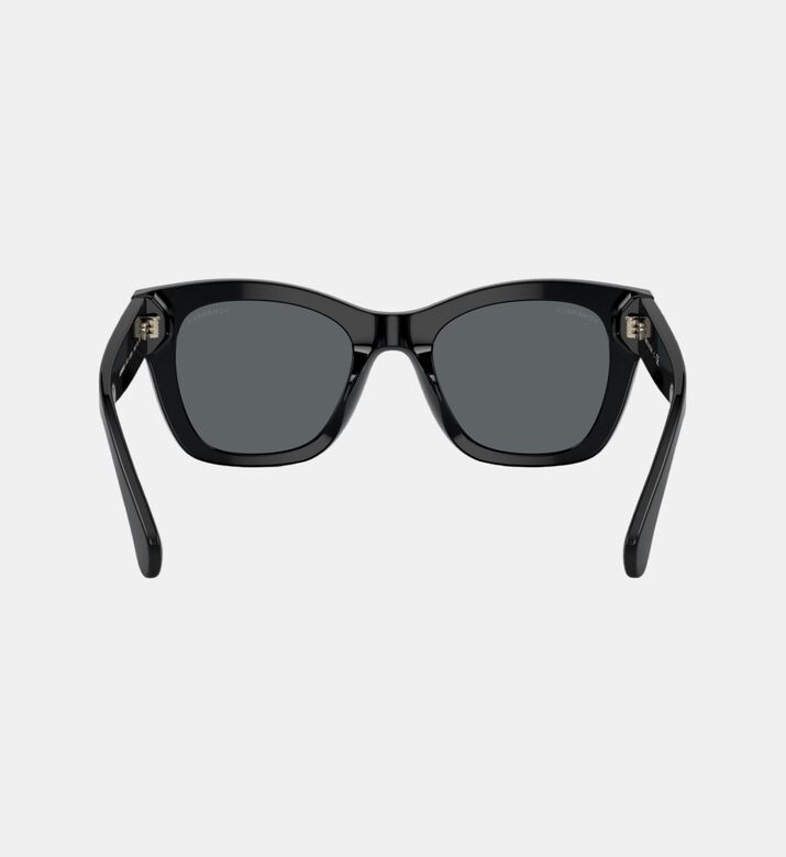 نظارات شمسية بتفصيل قلب على الجانب