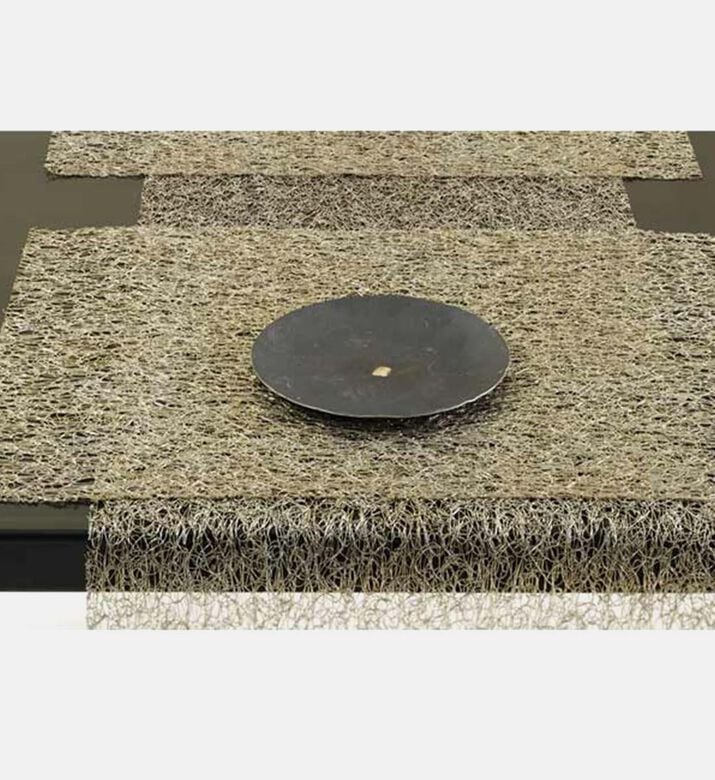 مفرش صحون مستطيل بتفاصيل دانتيل مفرش صحون مستطيل بتفاصيل دانتيل