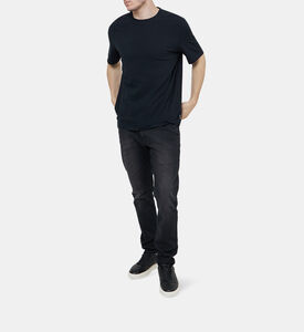 بنطال جينز برباط خصر بقصة تضيق نحو الأسفل