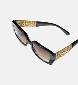 نظارات شمسية مربعة كلاسيكية