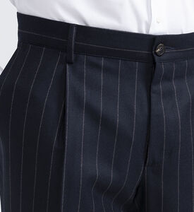 بنطال بجيب أمامي