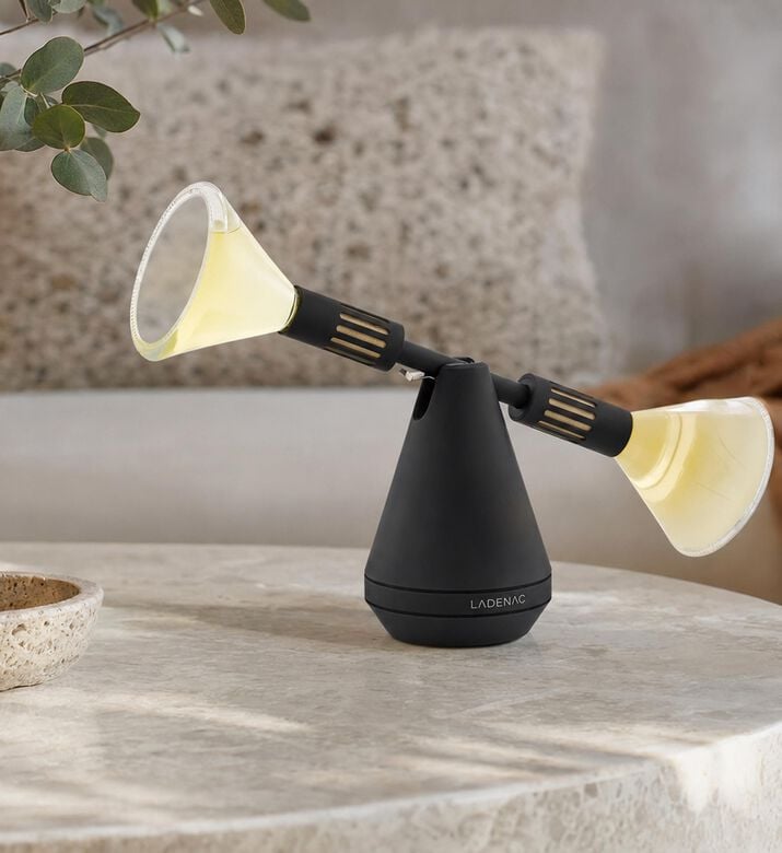 Ladenac Fleur Blanche Balance Diffuser, Model View