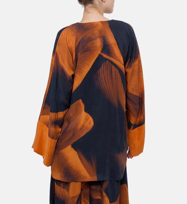 Niluu Floral-print Tie Closure Top, Model View