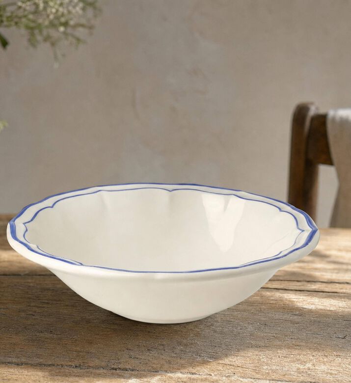 Gien Filet Bleu 4-piece Cereal Bowl Set, Model View