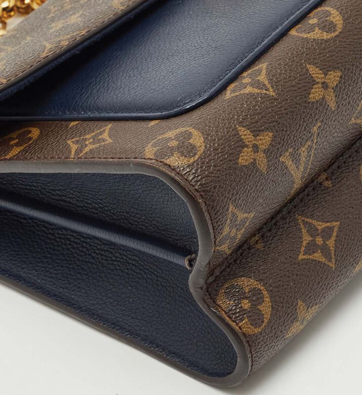 حقيبة فيكتوار لويس فويتون بنقشة العلامة وجزء أزرق داكن مملوكة مسبقًا