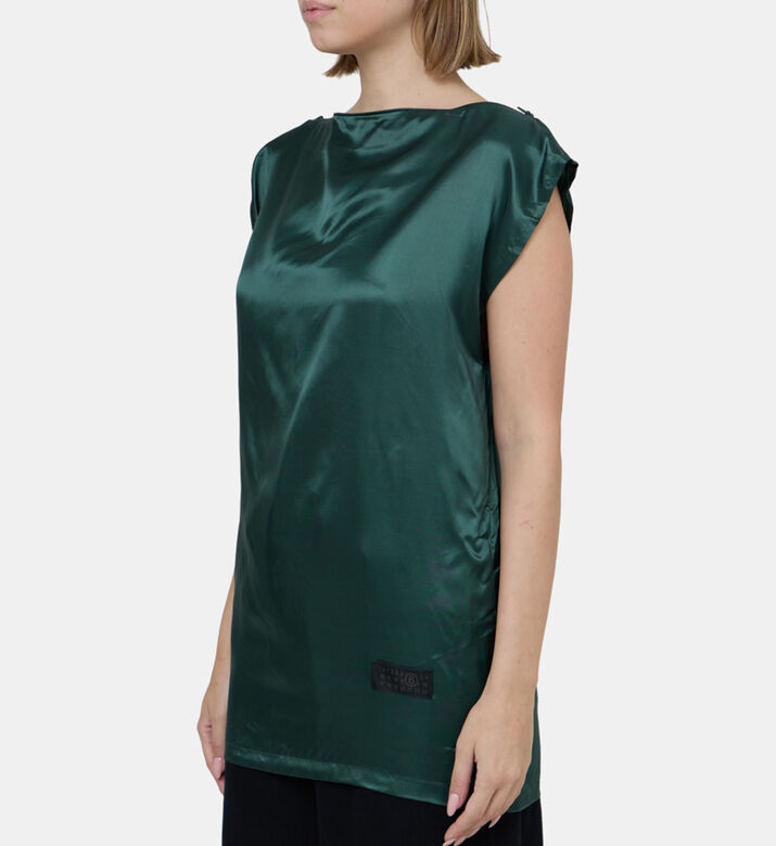 بلوزة بياقة عالية درابيه