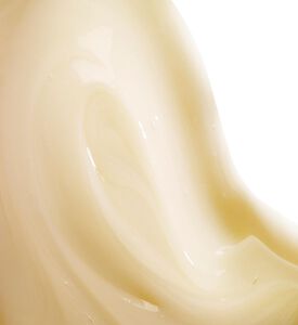 شامبو مغذي للشعر الجاف الطويل