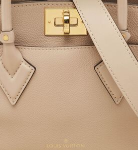 Louis Vuitton Preowned Louis Vuitton Monogram Leather Canvas On My Side Bag, Packshot View