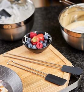 Roesle Silicone Spatula Long Handle, Black, Packshot View Roesle Silicone Spatula Long Handle, Black, Packshot View